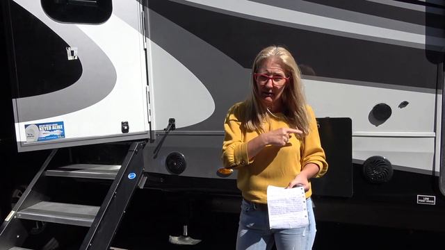 Jayco Pinnacle 5th Wheel RV Construction (Unbiased RV Review) смотреть онлайн