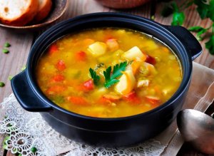 Гороховый суп с копченостями