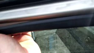 VOLVO V 60 2014 г.в.(универсал)как разобрать заднюю дверь,снять карточку,форточку,витянуть стекло