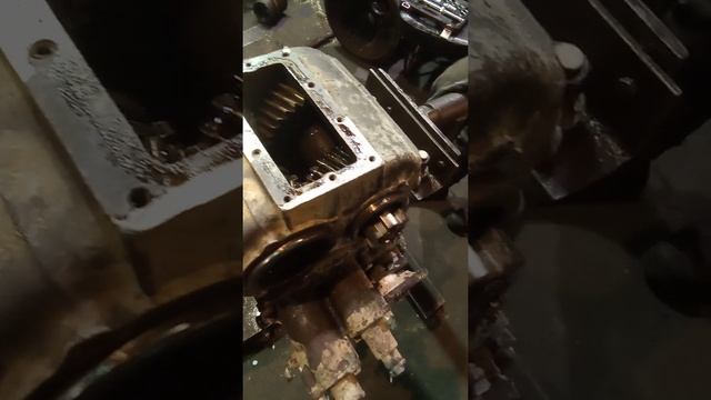 Разборка раздаточной коробки автомобиля Урал