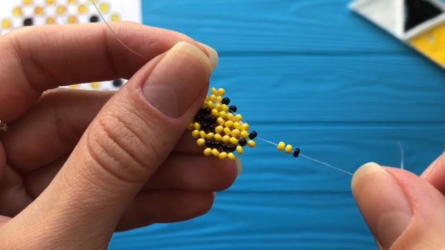 Как сделать кольцо смайлик из бисера в технике крестик