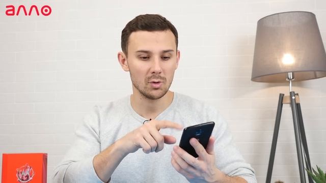 Самый "неубиваемый" флагман — Moto Z2 Force смотреть онлайн