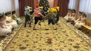 Танец гномиков. Старшая группа. Новый год.танец на утренник в детском саду.
