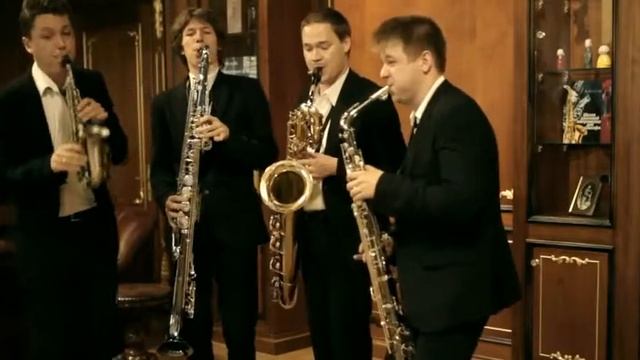 Шоу саксофонистов от арт-студии «Best-Music».