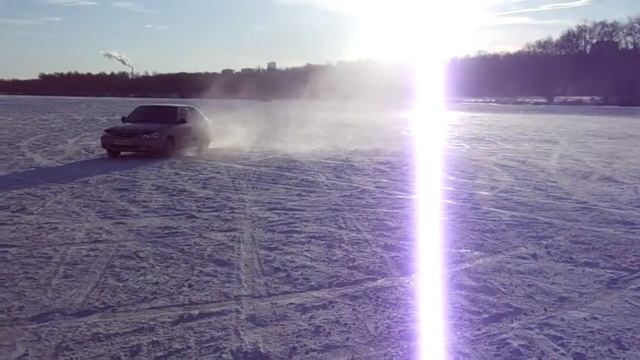 Акцент Ultramarin на льду смотреть онлайн