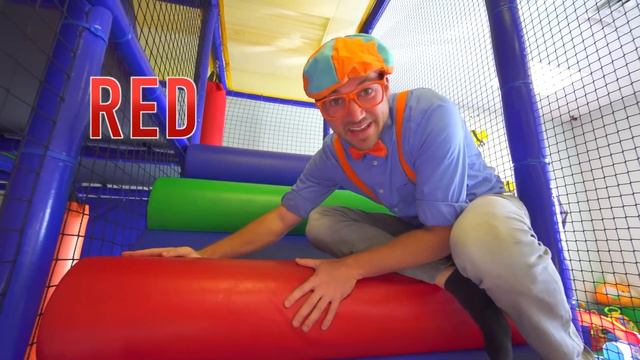 Blippi Plays in a Rainbow Ball Pit 🌈| BLIPPI | Moonbug Kids - Color Time смотреть онлайн