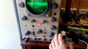 Наблюдение сигнала с аналоговой мини видеокамеры ACE-S360E/C(N) REV3 на аналоговом осциллографе