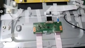 Разобрать LED TV GRUNDIG 47VLE. Секретики.