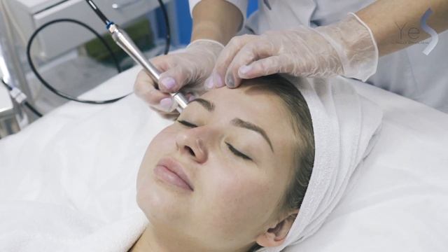 Алмазный пилинг лица, микродермабразия, шлифовка в салоне YES with Nelly Ermolaeva. смотреть онлайн