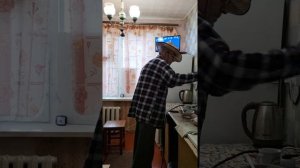 И вот я стою на краю снегопада