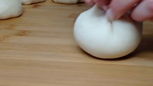 Нежные булочки с начинкой и штрейзелем
