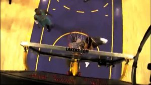 KOBE BRYANT-RIGHT ABOVE IT