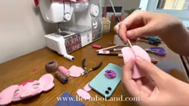 Слоник из фетра своими руками // Как сшить тело игрушки и пришить лапки // МК для начинающих смотреть онлайн