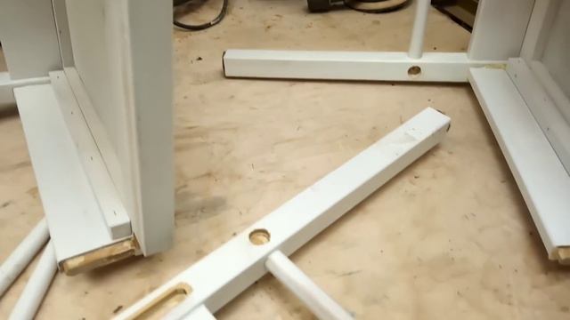 Как обманывают? А что так можно было? И это тоже считается мебель из массива. Хитрая сборке стула) смотреть онлайн