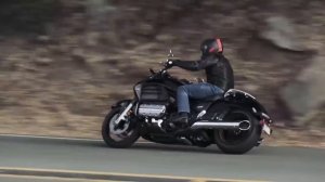 BMW Concept 101 K1600 GT Bagger vs Honda F6B