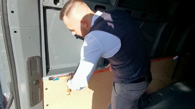 Nowy Renault Master 2021, furgon L4H2 z zabudową warsztatową firmy MODESTO, grupa Auto Centrum Lis смотреть онлайн