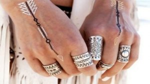 На каком пальце женщина носит кольцо, такую судьбу она себе создает Fishki.cc интересно  весело