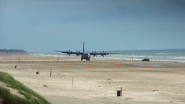 C-130 Hercules - Beach Landing смотреть онлайн