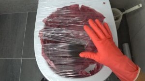 Как очистить УНИТАЗ от УЖАСНОГО известкового налета и МОЧЕВОГО Камня! Самый РАБОЧИЙ способ!