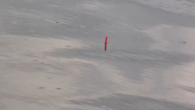 РЫБАЛКА НА ПОПЛАВОЧНУЮ УДОЧКУ НА РЕКЕ..... смотреть онлайн