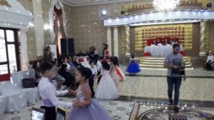 Айназ Уланкызы - вальс на  Балу Принцесс и Принцев