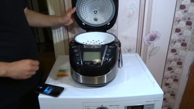 Мультиварка-мультикухня Redmond RMC-FM230. Распаковка, комплектация