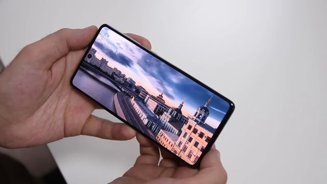 Samsung Galaxy A71 в руках. Да ну нафиг? Не - круто / Арстайл / смотреть онлайн