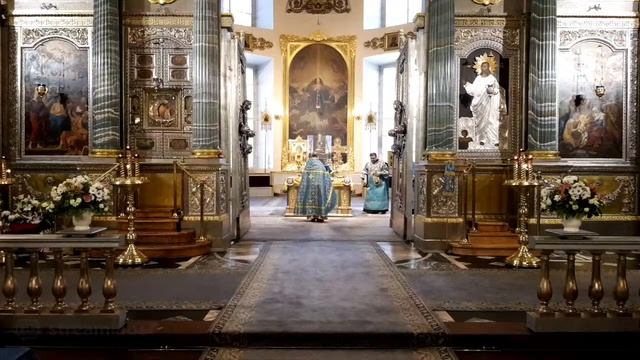 Божественная литургия в день праздника иконы Божией Матери "Знамение"