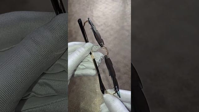 Модные аксессуары 2022/2023 - фигурные солнцезащитные очки (фиолетовые). смотреть онлайн