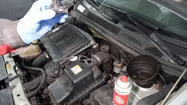 Как правильно чистить датчик расхода воздуха на Toyota смотреть онлайн