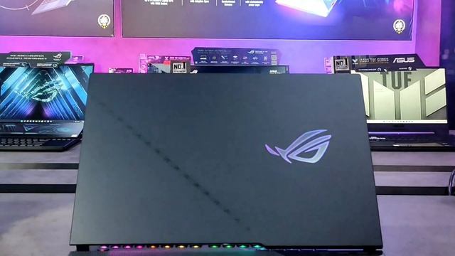 LAPTOP GAMING TER-GAHAR | ASUS ROG STIX SCAR 17 (SE) смотреть онлайн