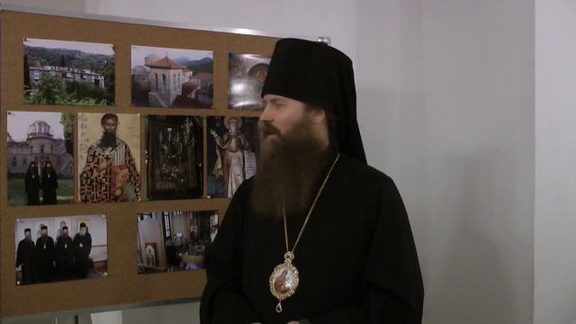 7. Икона Божией Матери Троеручица