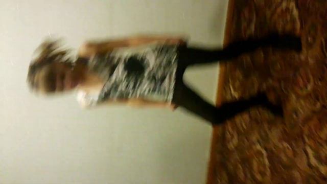 Клево танцует. Девочка 11 лет смотреть онлайн