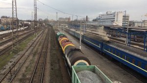 Свисток и лютый тифон! Электровоз ВЛ8м-1233 с грузовым поездом.