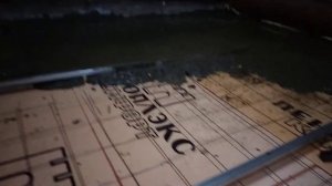 Продолжаю работу по заливке пола // полы по грунту // установка маяков