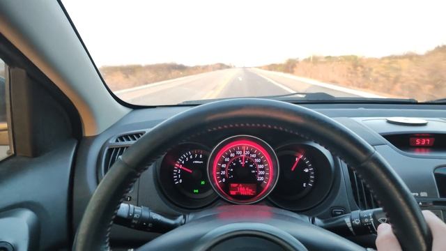 Demonstração Kia Cerato SX3 6 Marchas Manual 2011 Estrada смотреть онлайн