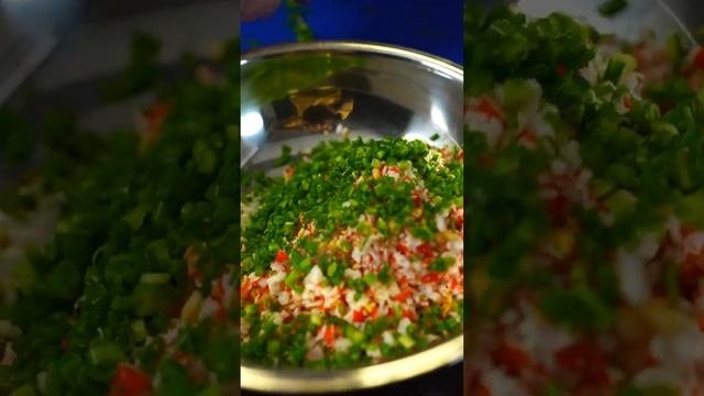 Оладьи с крабовыми палочками и грибами