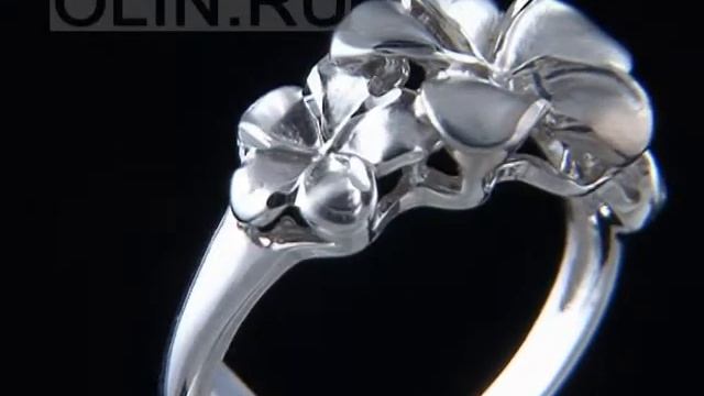 Кольцо-цветок из белого золота смотреть онлайн