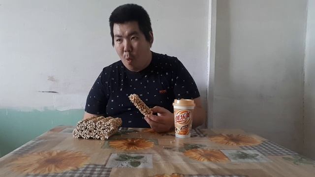 Чаепитие Якутского Якута. Обзор китайского чая и пшеничного печенья. смотреть онлайн