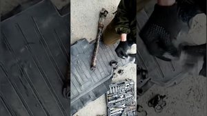 Ремонтируем соболь.. Меняем крестовину кардана!!!!