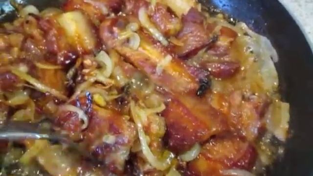 "Макачка))) Замороженная или свежая "прослойка", жаренная с луком! Свинина, грудинка!"