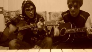 ПОД ГИТАРУ почему же,почему же дождик капает по лужам