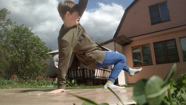 Из флая в свайпс//брейк-данс смотреть онлайн