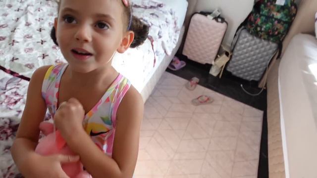 LA GRANDE DISPUTE ! LA GUERRE des COUSINES - ALICYA et OCEANE PARTENT de la MAISON смотреть онлайн