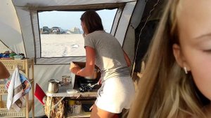 Чем занять себя на море. Отдых в палатках. Обиточная коса.