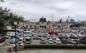 Привокзальная площадь , жд вокзал. Владивосток