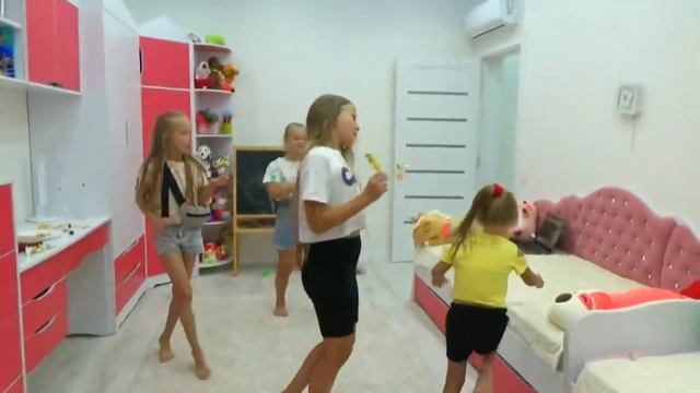 Хорошая ПОДРУГА и Плохая ПОДРУГА! Какая подруга САМАЯ ДЕРЗКАЯ! Лера и Маргарита смотреть онлайн