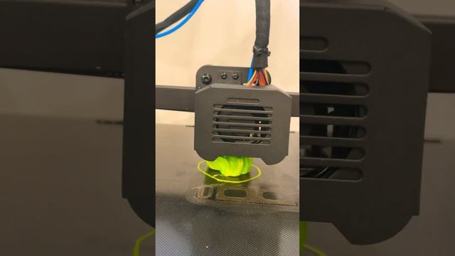 3D printing a lime green miniature Vase longer LK5 pro