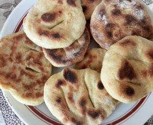 Альтернатива хлебу - лепешки на скорую руку, на простокваше.mp4