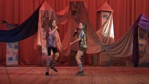 Мы с Аленкой.